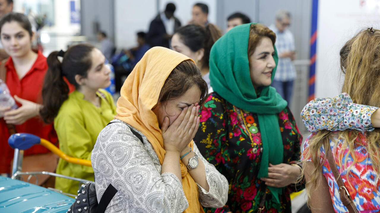 بعد ضغوط حقوقية... ألمانيا تستعد لاستقبال مواطنين أفغان عالقين في باكستان