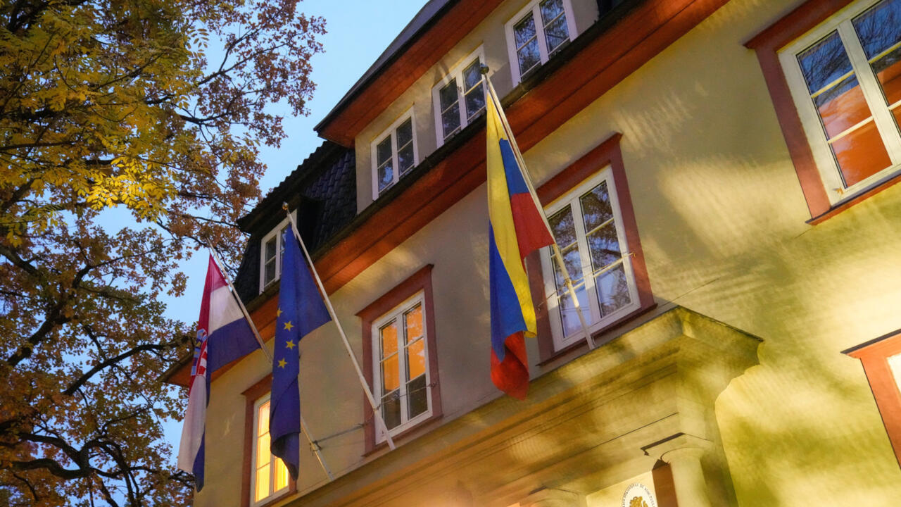 Après l'attribution du Nobel de la paix à Machado, le Venezuela ferme son ambassade en Norvège