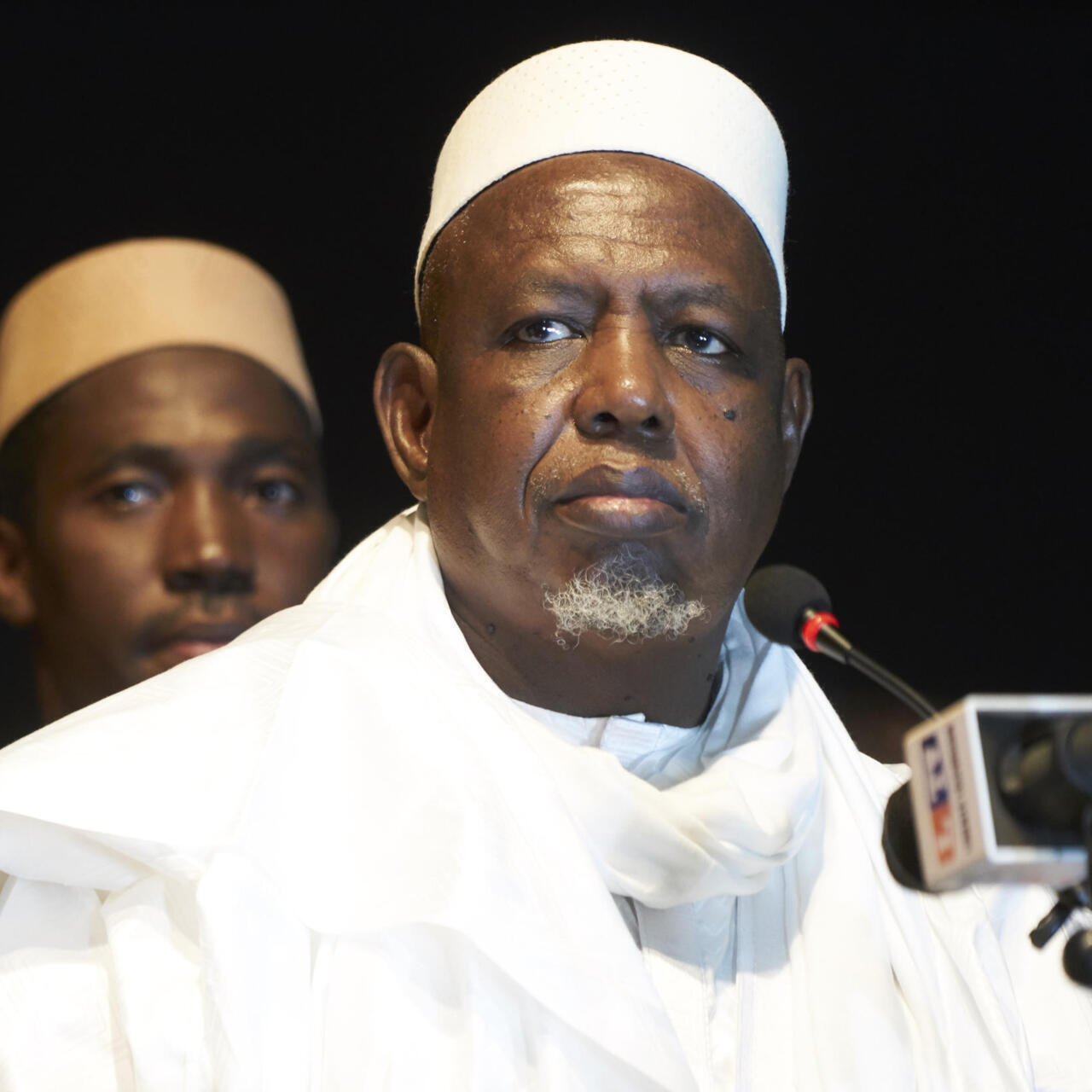 Mahmoud Dicko The Populist Imam Challenging Mali S President Keita