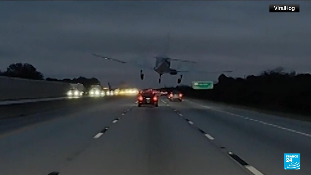États-Unis : un avion atterrit en catastrophe sur le toit d''une voiture