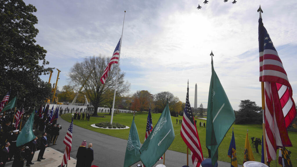 مشرعون أمريكيون يحذرون من "سباق تسلح نووي" قد تشعله اتفاقية التعاون مع السعودية