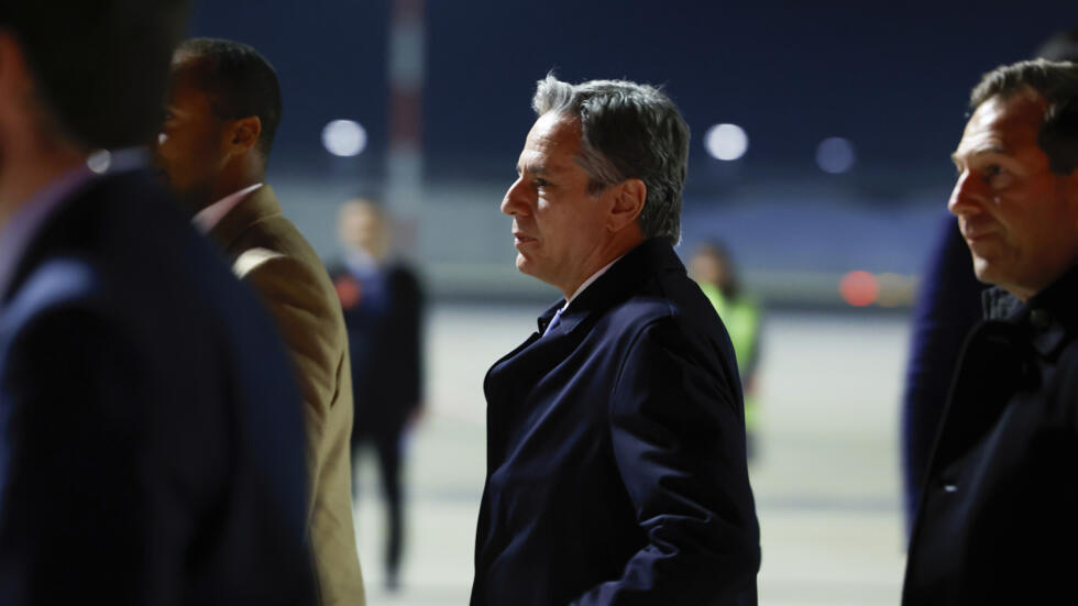 El secretario de Estado de Estados Unidos, Antony Blinken, llega a Estambul, Turquía, el viernes 5 de enero de 2024, en la primera escala de su gira por Oriente Medio.