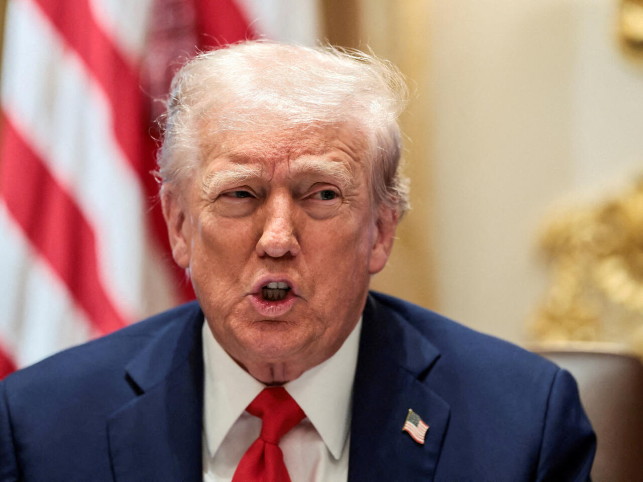 Trump amenaza con ataques terrestres y autoriza operativos de la CIA en  Venezuela - France 24