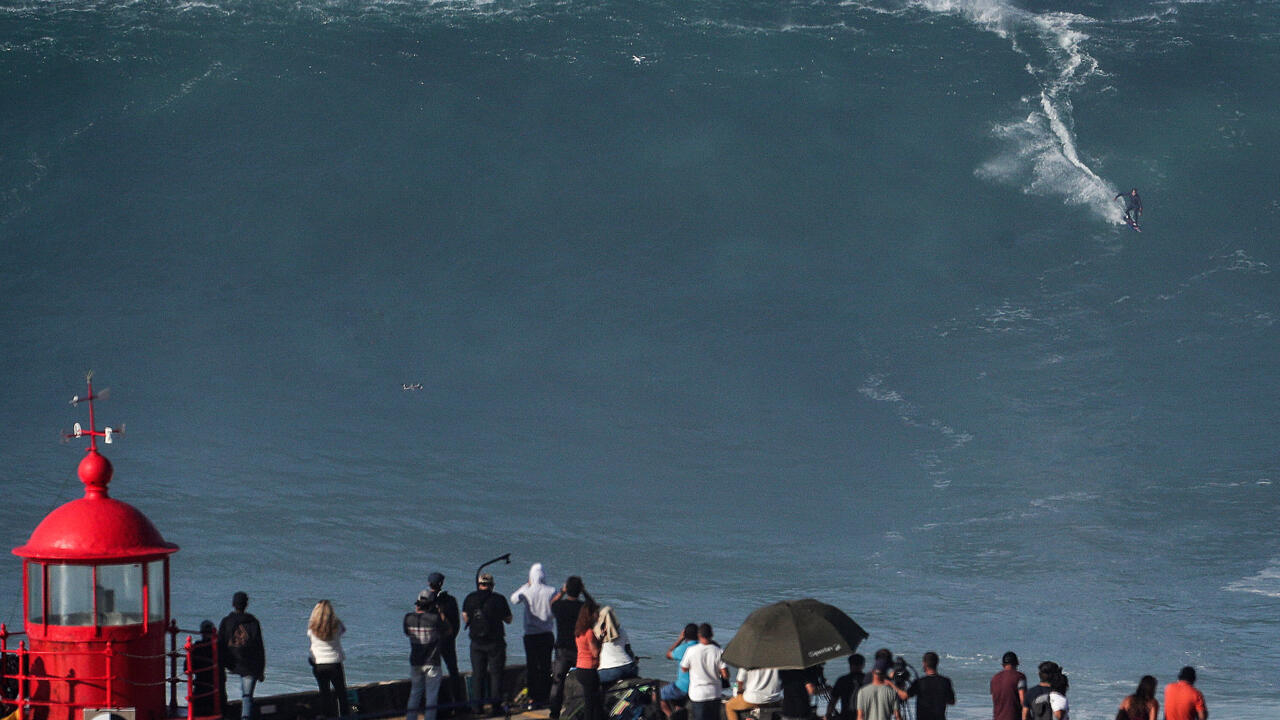 German Sebastian Steudtner new record holder for biggest wave surfed