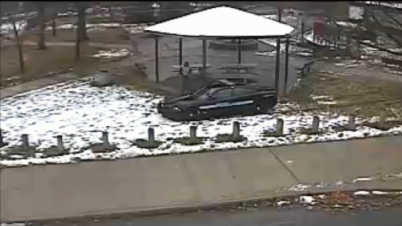 Video shows Cleveland police shot youth within seconds