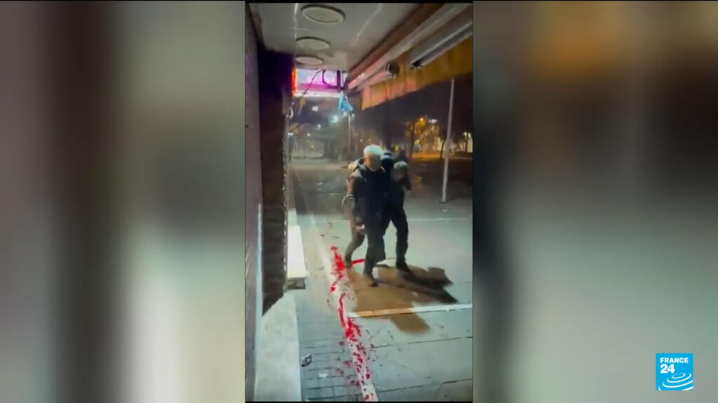 لا يزال الإيرانيون يجرؤون على تحدي النظام من خلال تسميته “الموت أو الحرية”