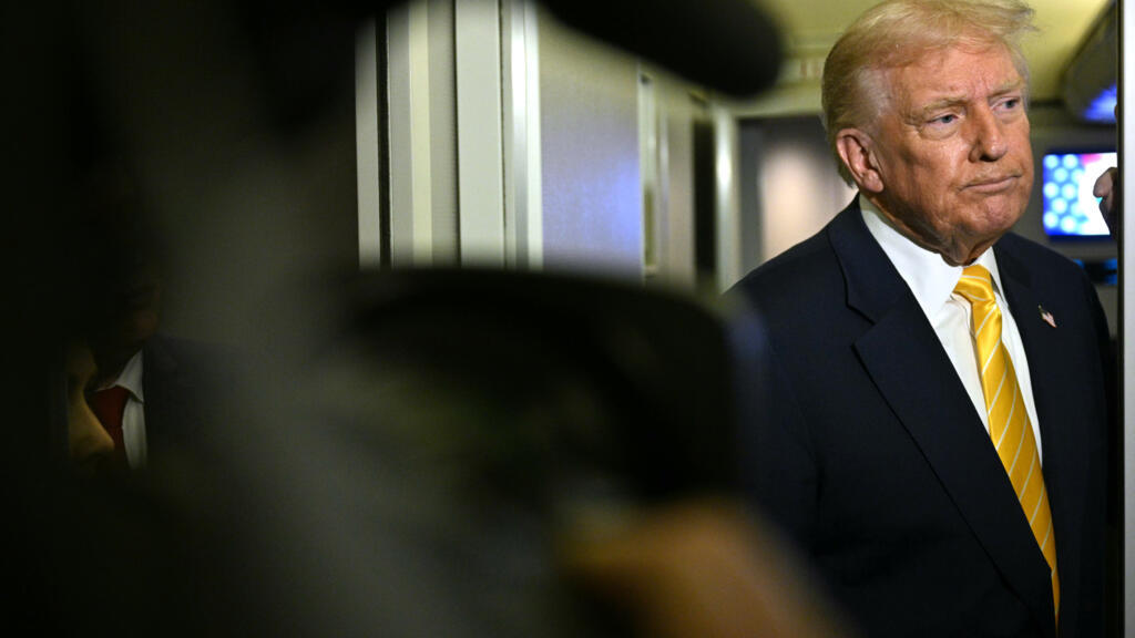 ترامب يقرر خفض الرسوم الجمركية المفروضة على بعض الواردات الاستهلاكية الأساسية