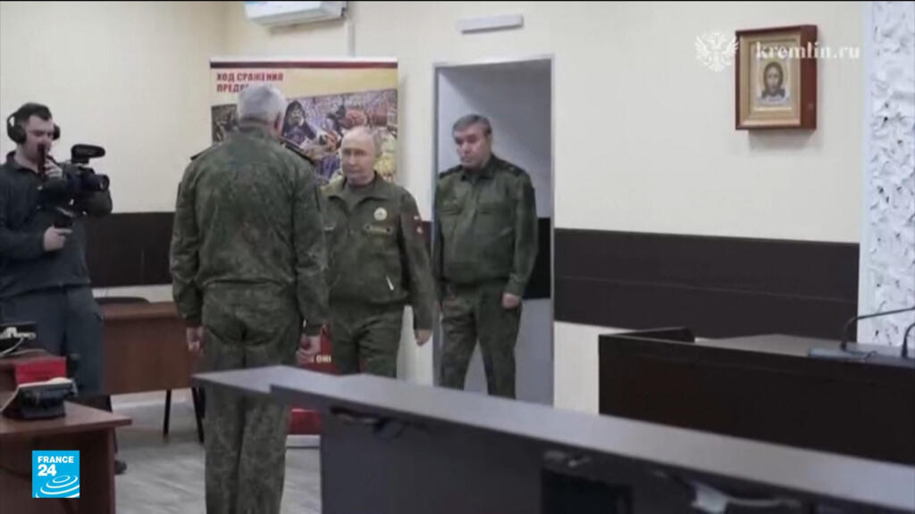 بوتين يلتقي بكبار ضباطه في دونيتسك ويطلع على التطورات الميدانية في الجبهات الأوكرانية