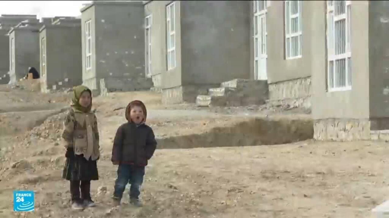 لاجئون أفغان عائدون إلى بلادهم يعيشون ظروفا صعبة