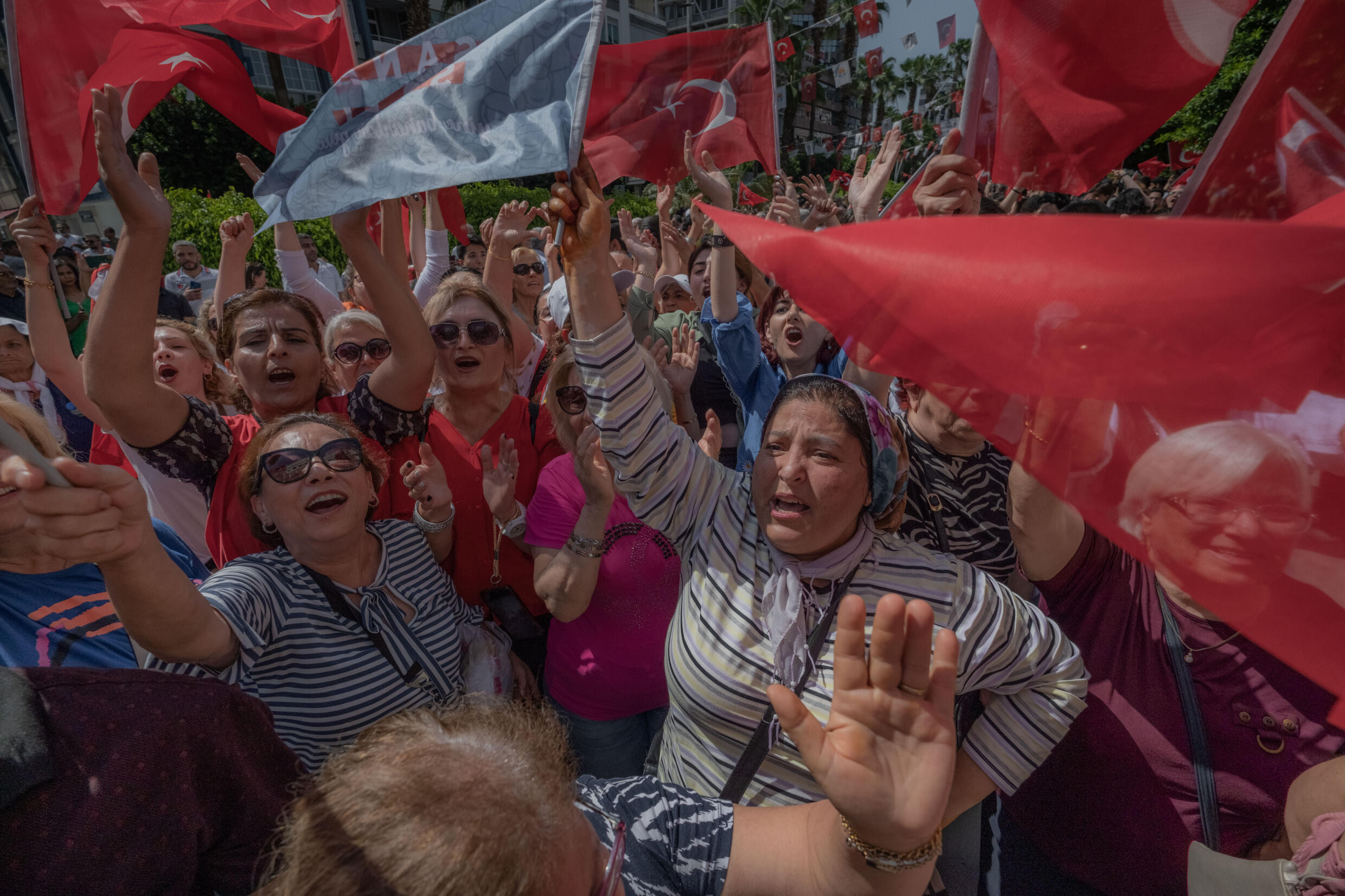 Turkey's bitter election battle nears decision day