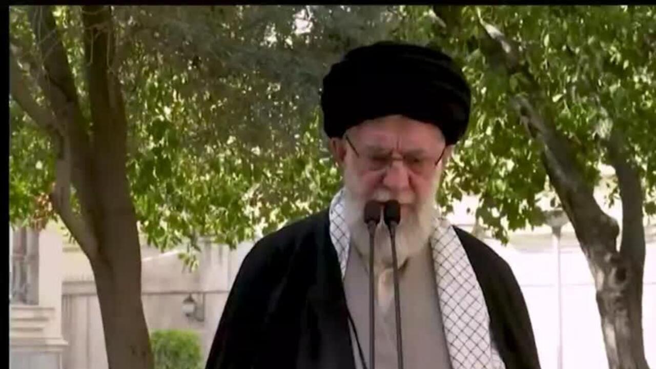 Irán Ali Jamenei se pronunció contra presuntos envenenamientos a