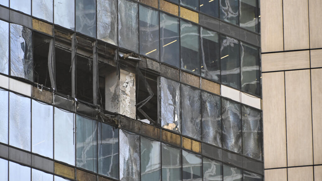 🔴 Live: Moscow office tower hit as drones target Russian capital