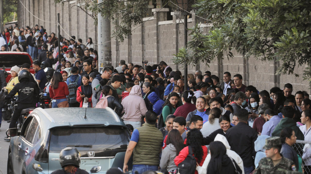 Sigue el cabeza a cabeza en el escrutinio especial de las elecciones presidenciales de Honduras