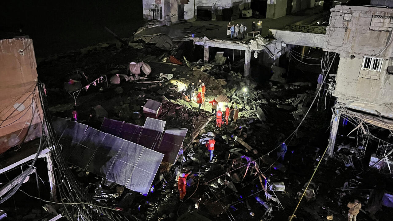 لبنان يندّد بالغارات الإسرائيلية الأخيرة ويقول إنها تُفشل مساعي احتواء التصعيد