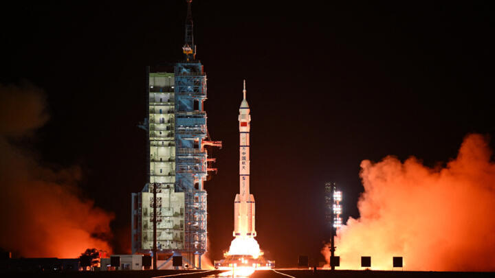 A long March-2F carrier rocket carrying z crew of three astronauts lifts off from the Jiuquan Satellite Launch Center, in the Gobi desert, northwest China, on October 30, 2024.
