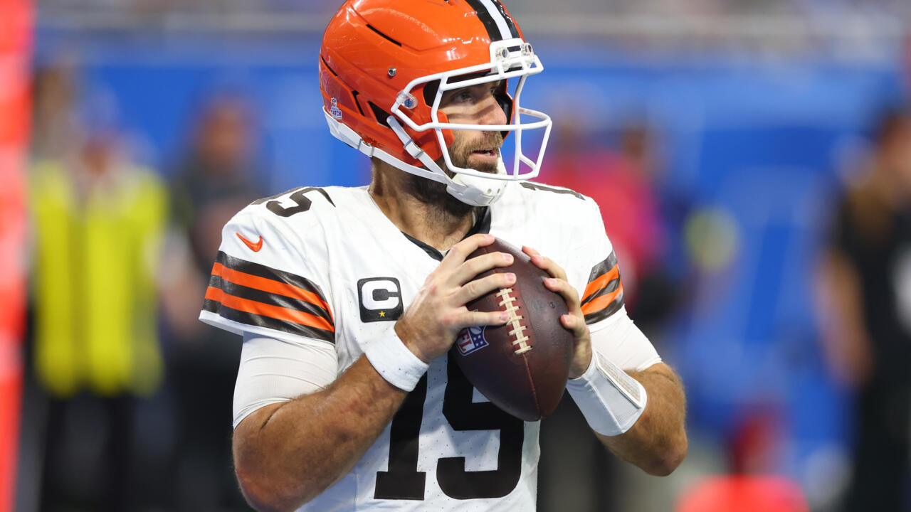 Bengals sign veteran quarterback Flacco after Burrow injury