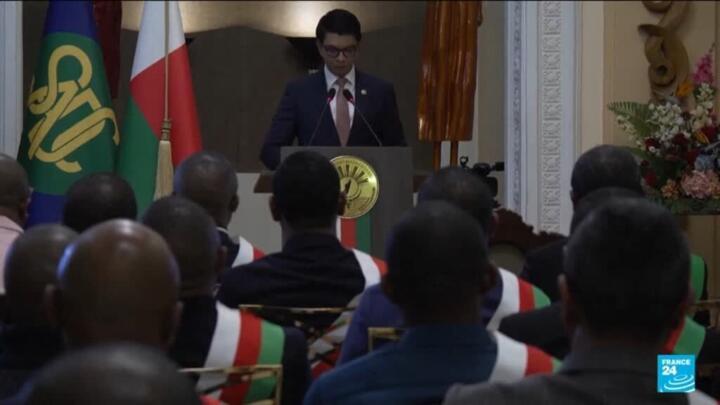 Madagascar president holds talks spurned by protesters