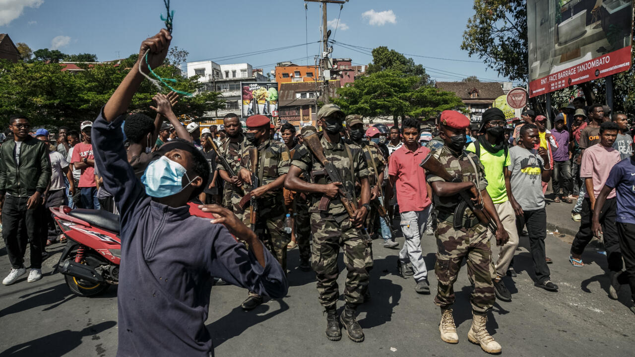 À Madagascar, une unité de l'armée appelle à la désobéissance et refuse de tirer sur les manifestants