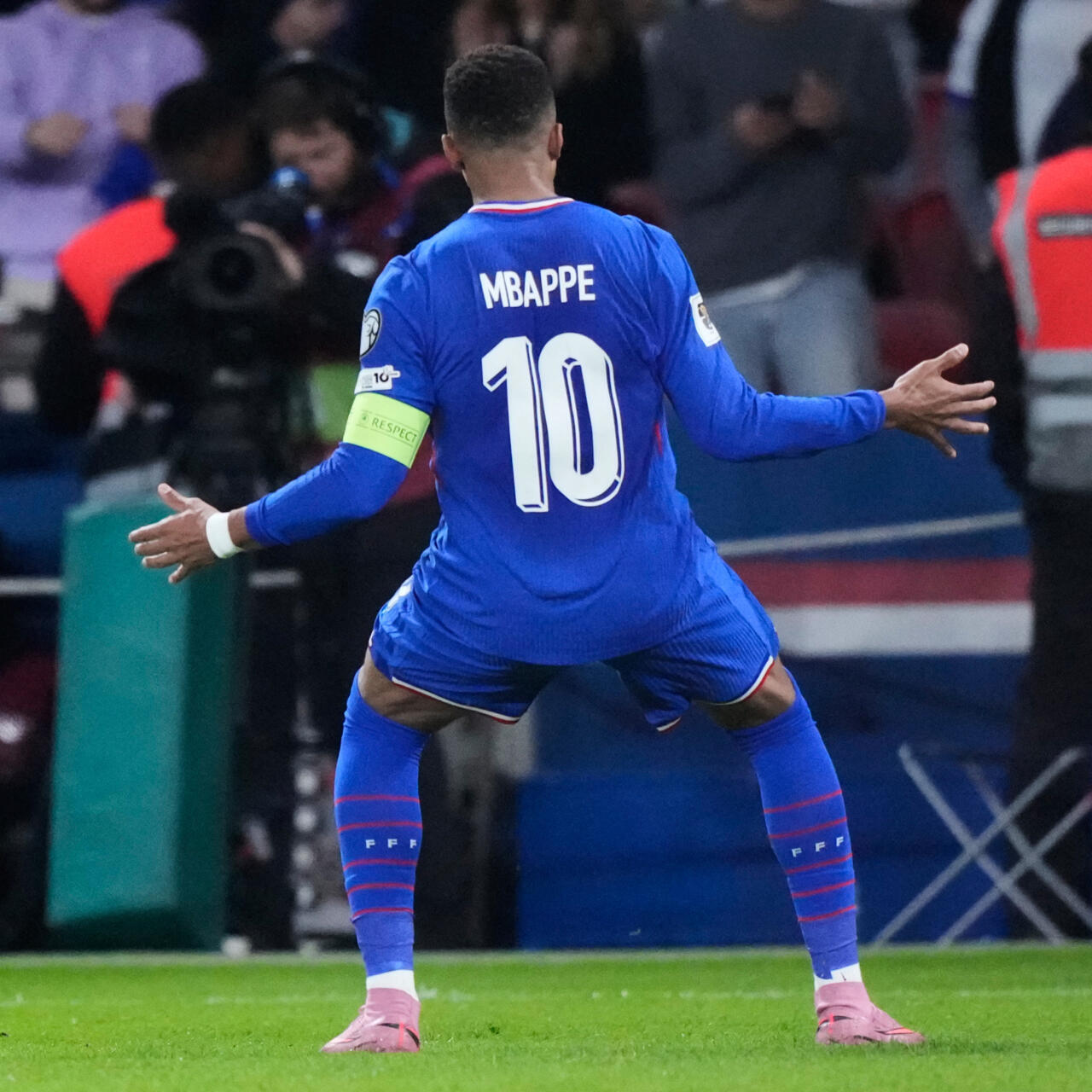 Mbappe Outshines Azerbaijan as France Cruise to 3-0 Win, Move Closer to World Cup Qualification