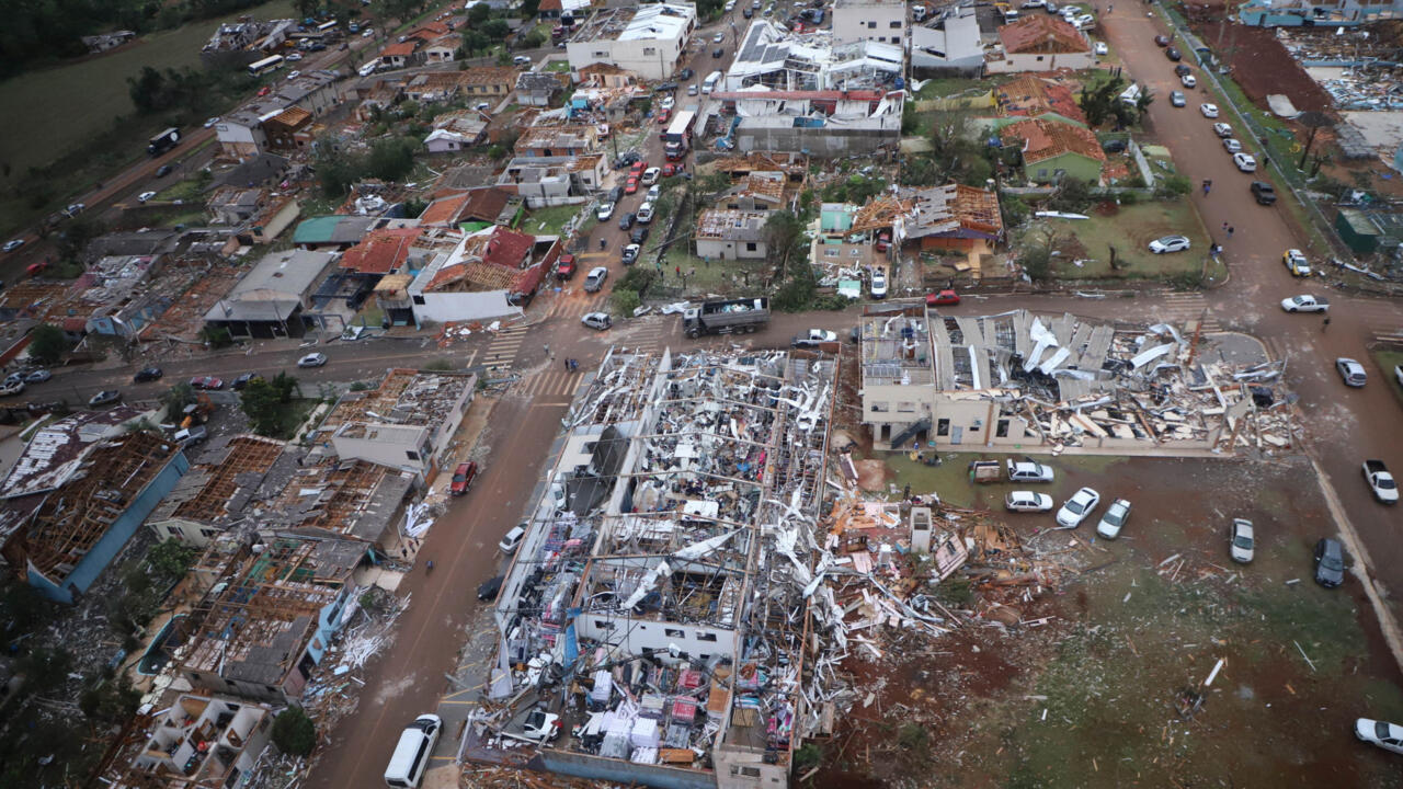 un poderoso tornado deja al menos seis muertos y cientos de heridos en Paraná
