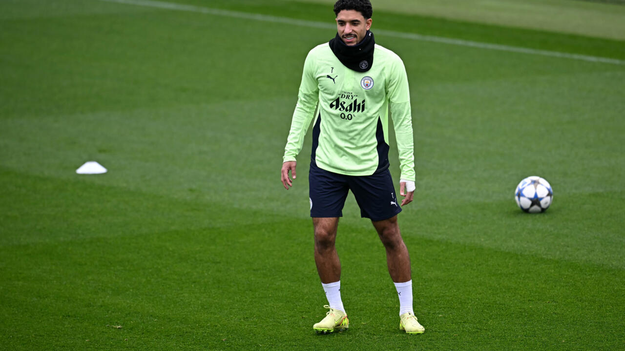 بطولة إنكلترا: غوارديولا يتطلع إلى عودة مرموش لكامل لياقته