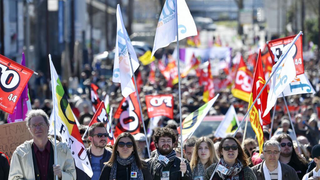 Présidentielle française les syndicats partent en