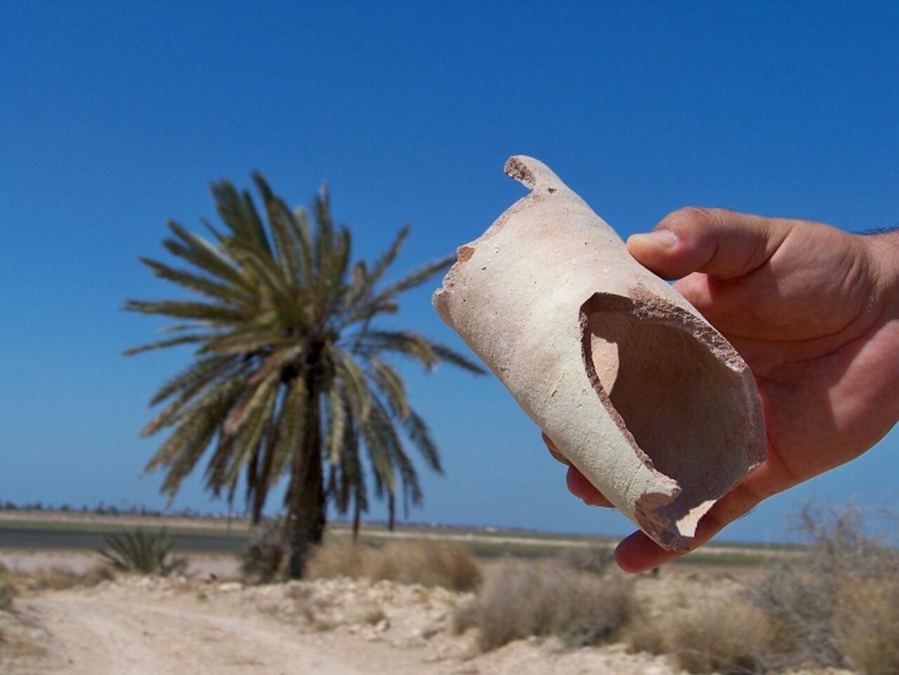قرقنة الجميلة جريحة في تراثها