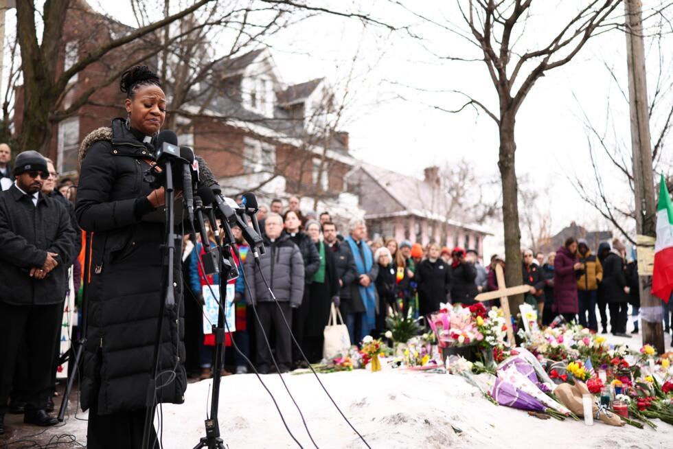 Un rassemblement, jeudi 8 janvier 2026 sur le lieu de la mort d'une femme tuée la veille par la police à Minneapolis