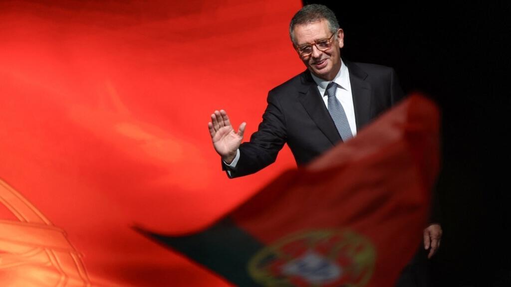 El moderado Antonio Seguro arrasa frente a la extrema derecha y es electo presidente de Portugal
