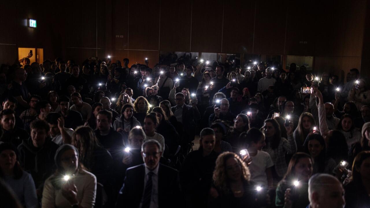 هجوم سيدني يلقي بظلاله على احتفالات عيد الأنوار في إسرائيل