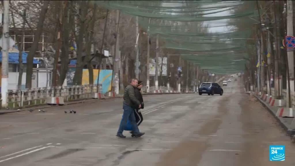 Kherson lives under anti-drone nets and in fear of Russian attacks