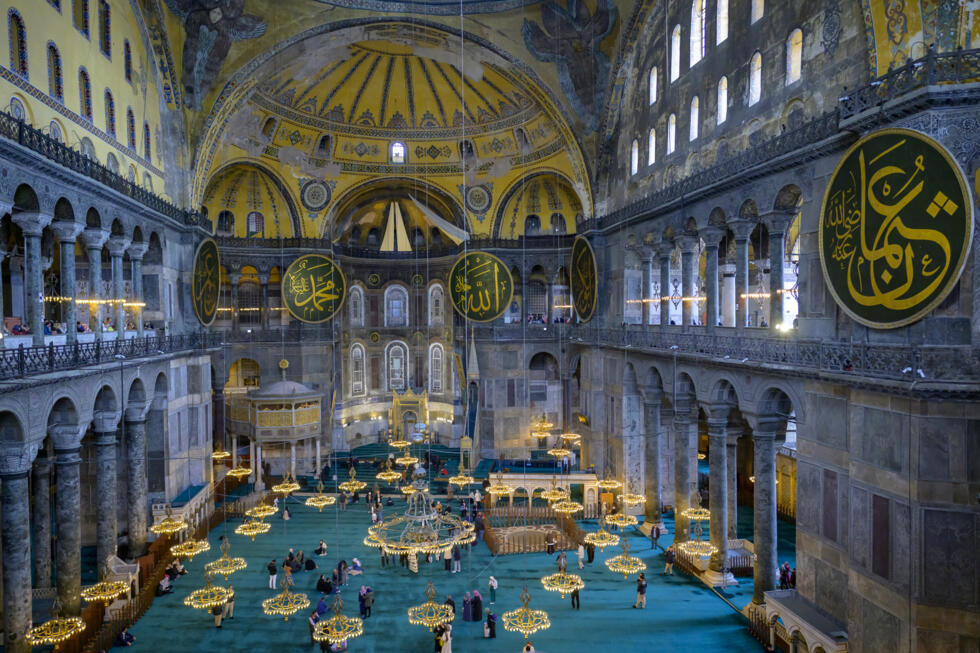 Istanbul's Hagia Sophia prepares for next big quake