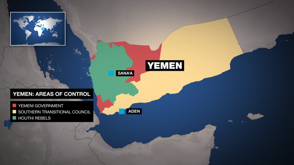 This map shows the areas controlled by Yemen’s internationally recognised government (in red) and the STC separatists (in yellow). These two forces are theoretically allied in the war against the Houthi rebels (in green), who hold the capital, Sanaa.