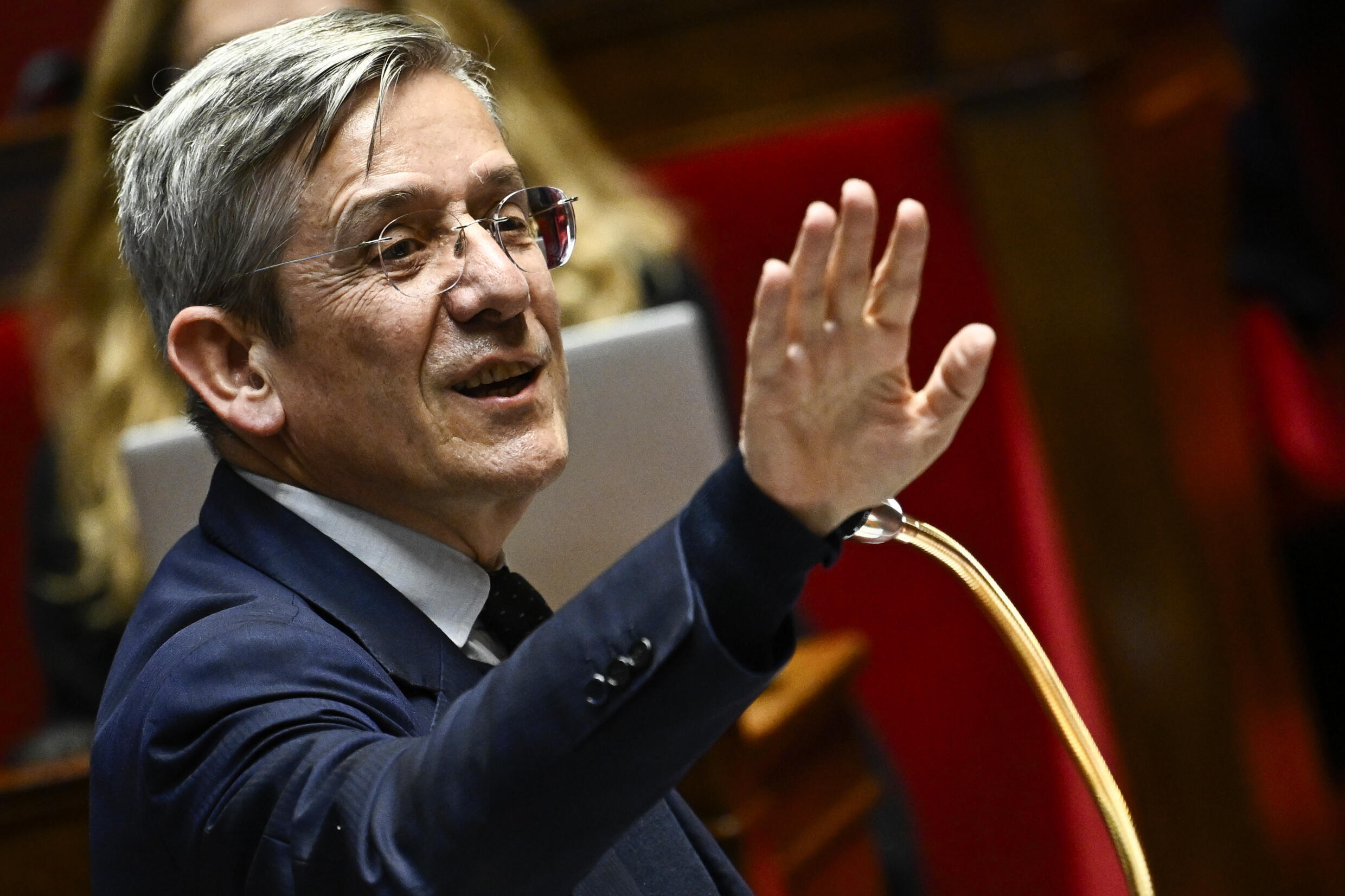 Le député membre du groupe LIOT et rapporteur général du budget Charles de Courson lors d'une séance de débat sur le projet de loi de finances 2025 à l'Assemblée nationale, à Paris, le 24 octobre 2024