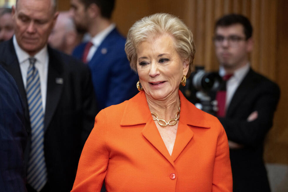 Linda McMahon, ahora secretaria de Educación del presidente estadounidense Trump, asiste a una audiencia de confirmación del Comité de Salud, Educación, Trabajo y Pensiones (HELP) del Senado en el Capitolio en Washington, D.C., Estados Unidos, el 13 de febrero de 2025.