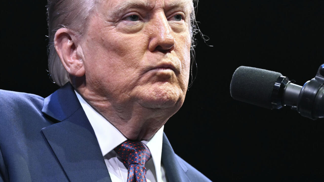 Trump’s alleged birthday note and lewd drawing to Epstein released