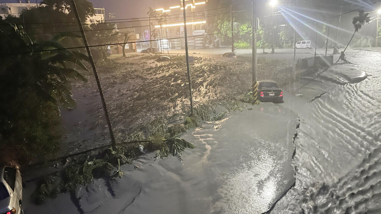 Le typhon Ragasa fait plusieurs morts à Taïwan, Hong Kong en alerte maximale