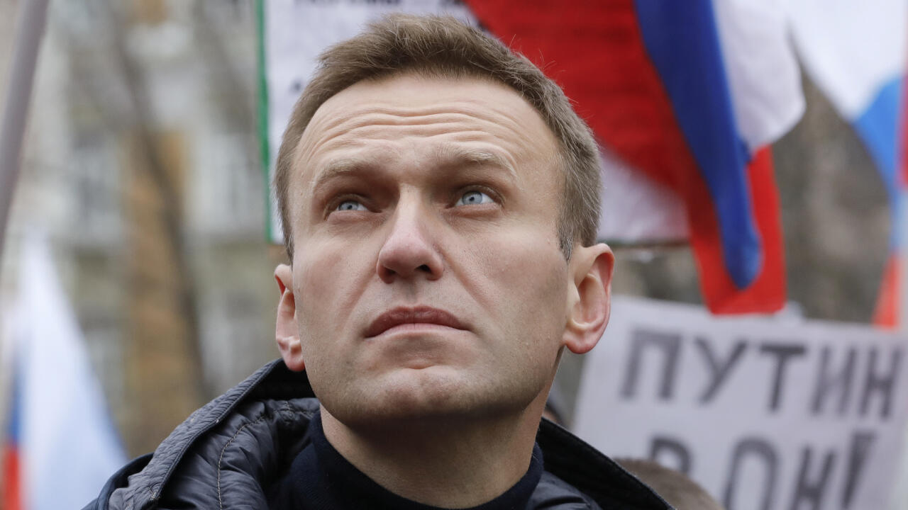 Opositor ruso Alexéi Navalny sale del hospital, sospechan de posible  envenenamiento