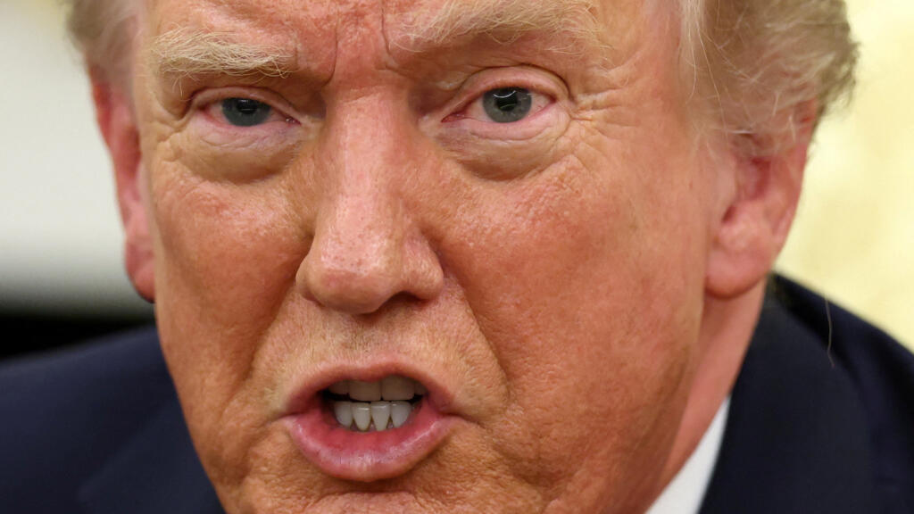 وهدد ترامب برفع الرسوم الجمركية على البضائع الكورية الجنوبية إلى 25 بالمئة