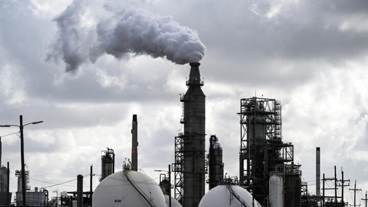 A view of the Valero Houston Refinery in Texas, which processes 225,000 barrels of oil per day.