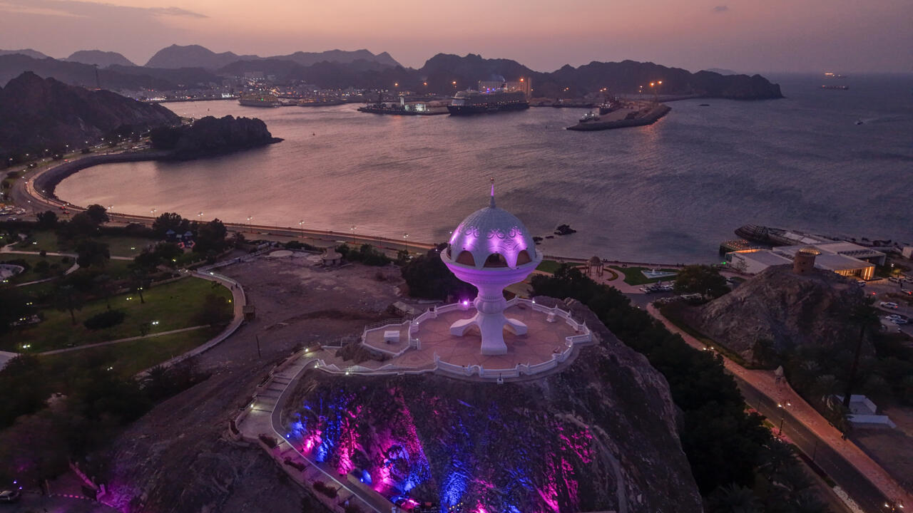 طهران تطالب بأن تقتصر المحادثات مع الولايات المتحدة على النووي