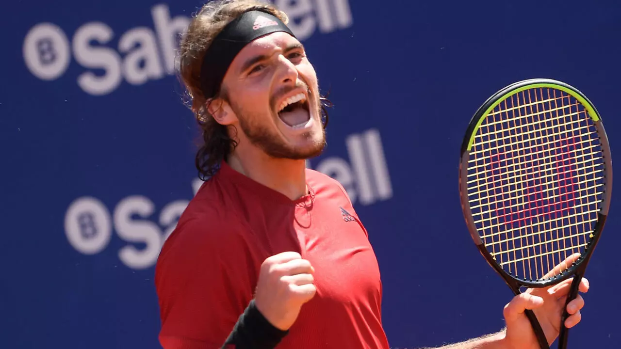 raquette de tsitsipas