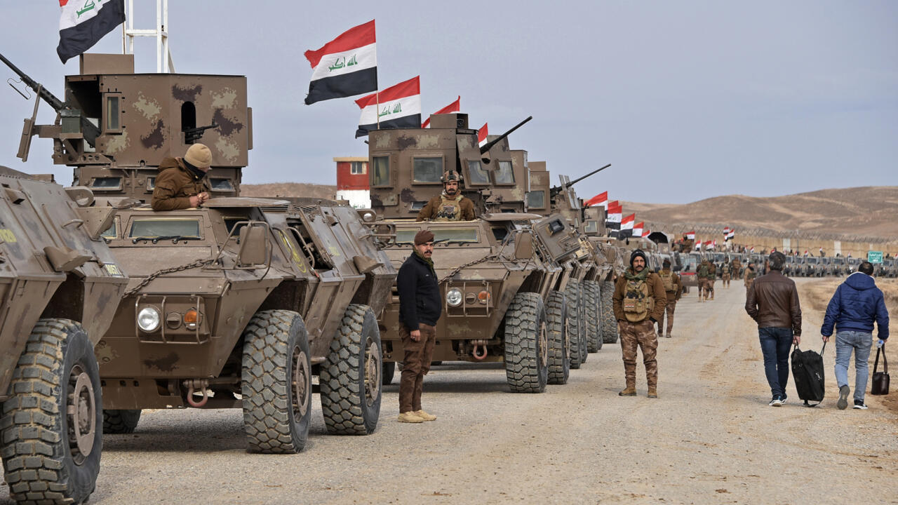 العراق سيباشر إجراءات قضائية بحقّ معتقلي تنظيم الدولة الإسلامية الذين يتسلّمهم