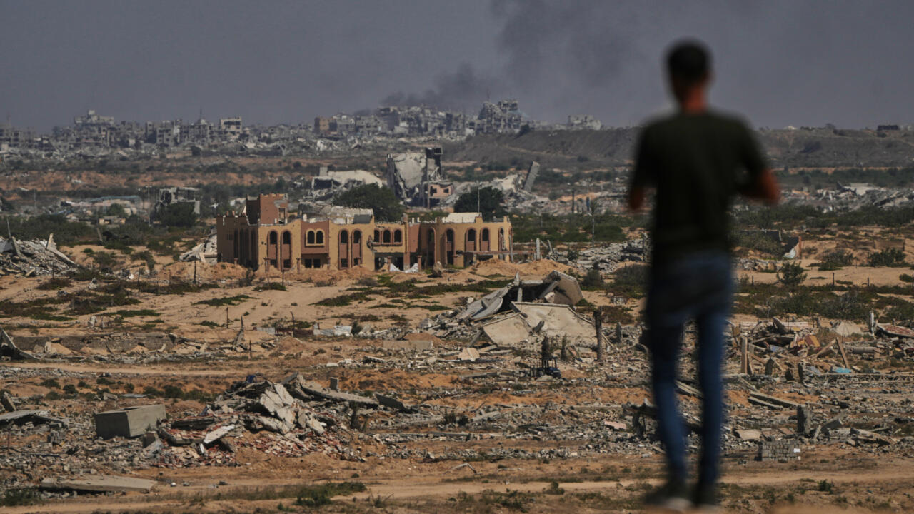 Top officials from US and Qatar join third day of Gaza peace talks