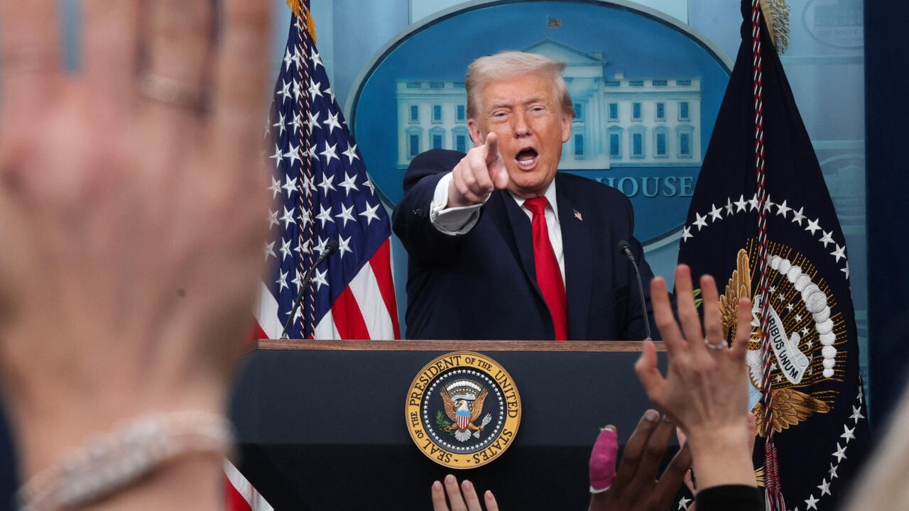 في الذكرى السنوية الأولى لعودته إلى الرئاسة... ترامب يجدد دعمه للشرع ويرفض دعوة ماكرون