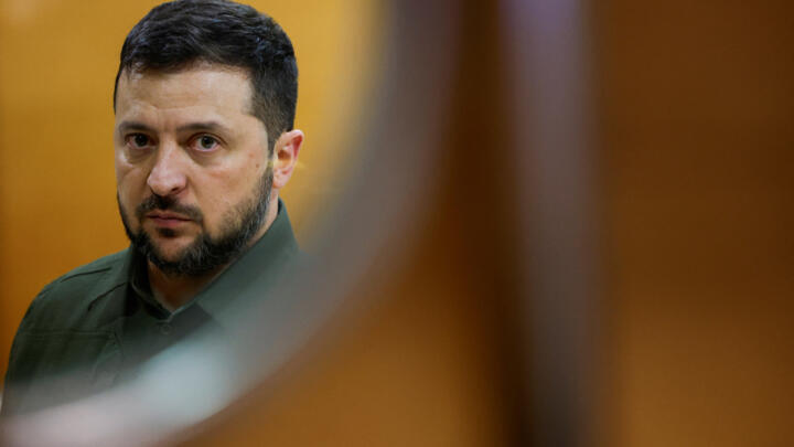 Ukraine's President Volodymyr Zelensky poses for a photo before a meeting with British Prime Minister Rishi Sunak during a European Political Community summit in Granada, Spain on October 5, 2023.