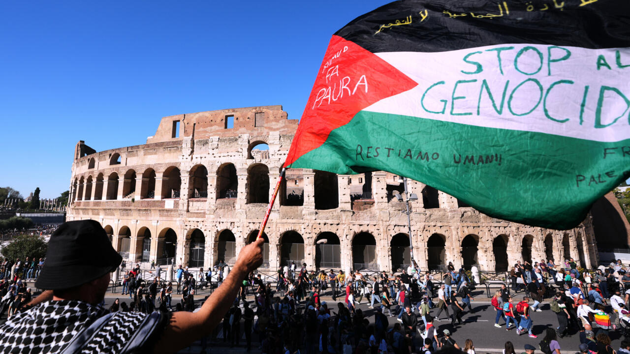 La ira por Gaza se esparce por las capitales del mundo: de Roma a Calcuta, en imágenes