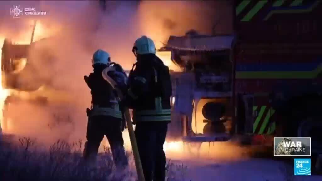 Russian attacks kill at least 6 in Ukraine as talks on peace plan continue