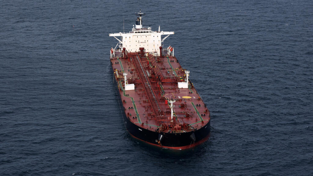 Russia-linked 'shadow fleet' oil tanker stopped by France resumes voyage