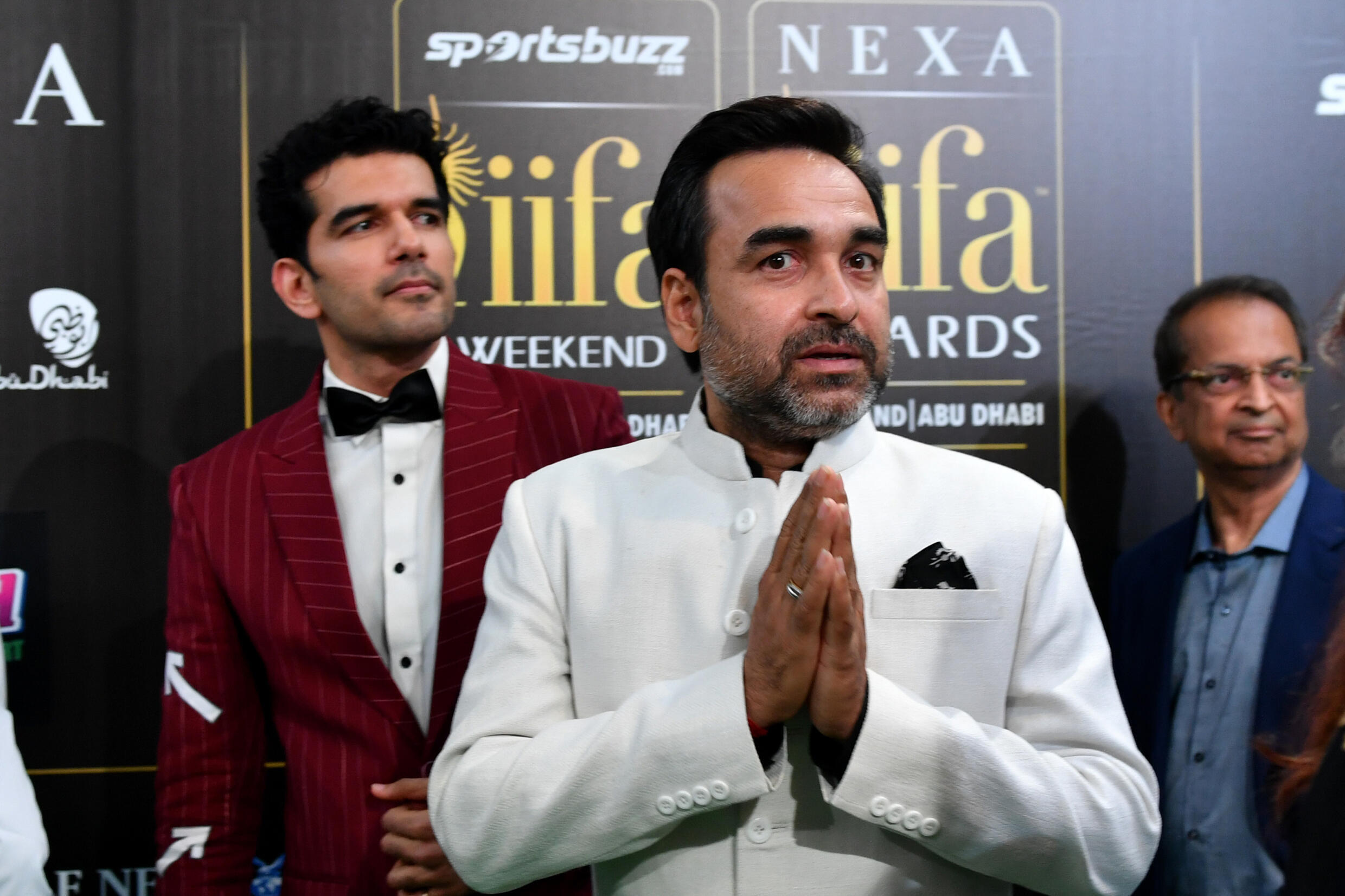 Pankaj Tripathi (C) a remporté le prix du meilleur acteur dans un second rôle pour son rôle dans Ludo.